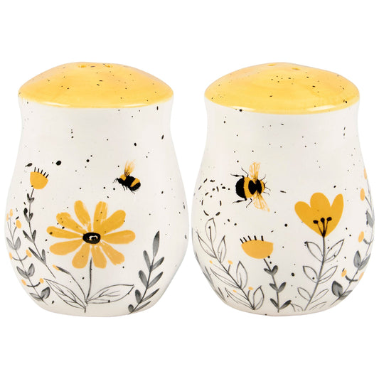 Primitives By Kathy Bee Salt And Pepper Shakers