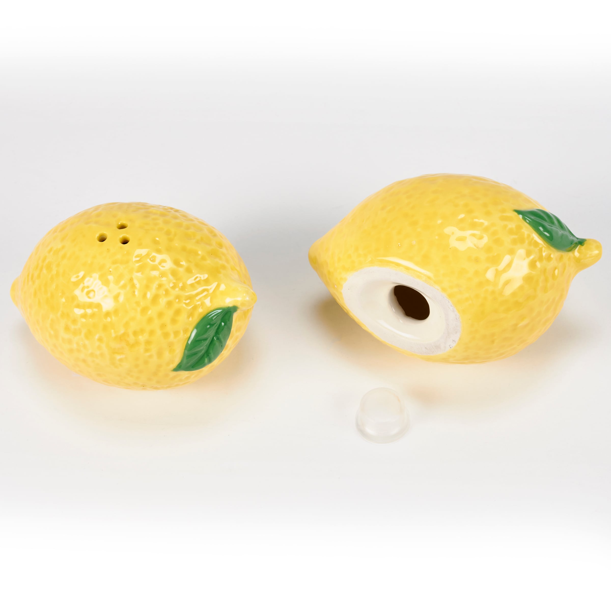 Primitives By Kathy Lemon Salt And Pepper Shakers